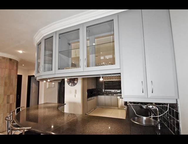 3 BEDROOM APARTMENT FOR SALE IN MORNINGSIDE